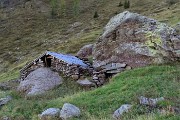 78 Passaggio alla Baita Nicola (1840 m) 